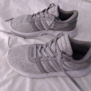 Adidas size 2 1/2 boys sneakers